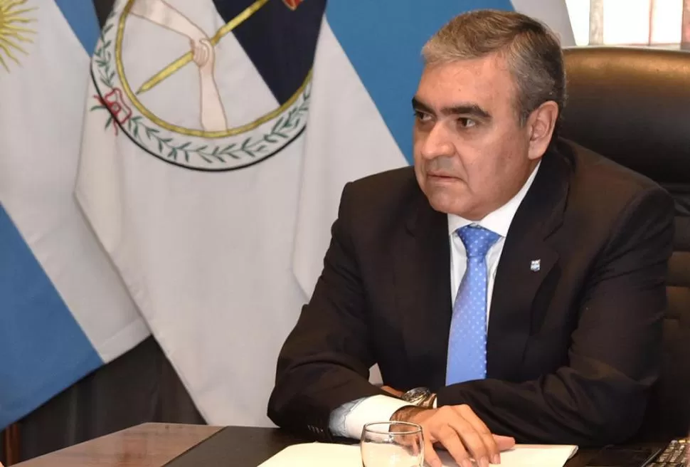 REPROCHE. El jefe municipal recordó que el mandatario no le da audiencia.  prensa municipalidad S.M. DE TUC.