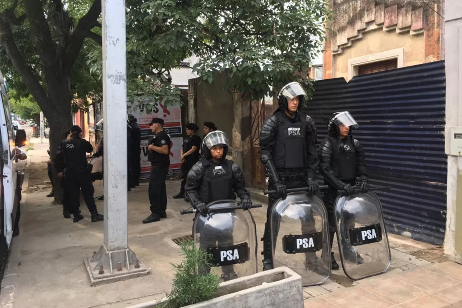 OPERATIVO. Avenida Gobernador del Campo al 300.