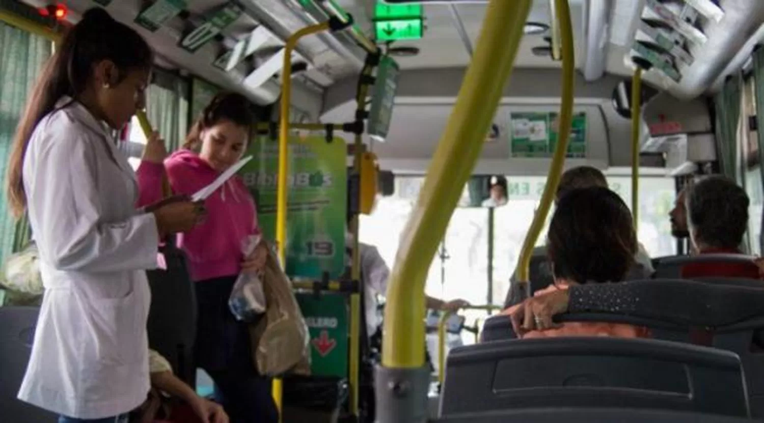 PARO DE COLECTIVOS. La medida se extenderá durante todo el día.