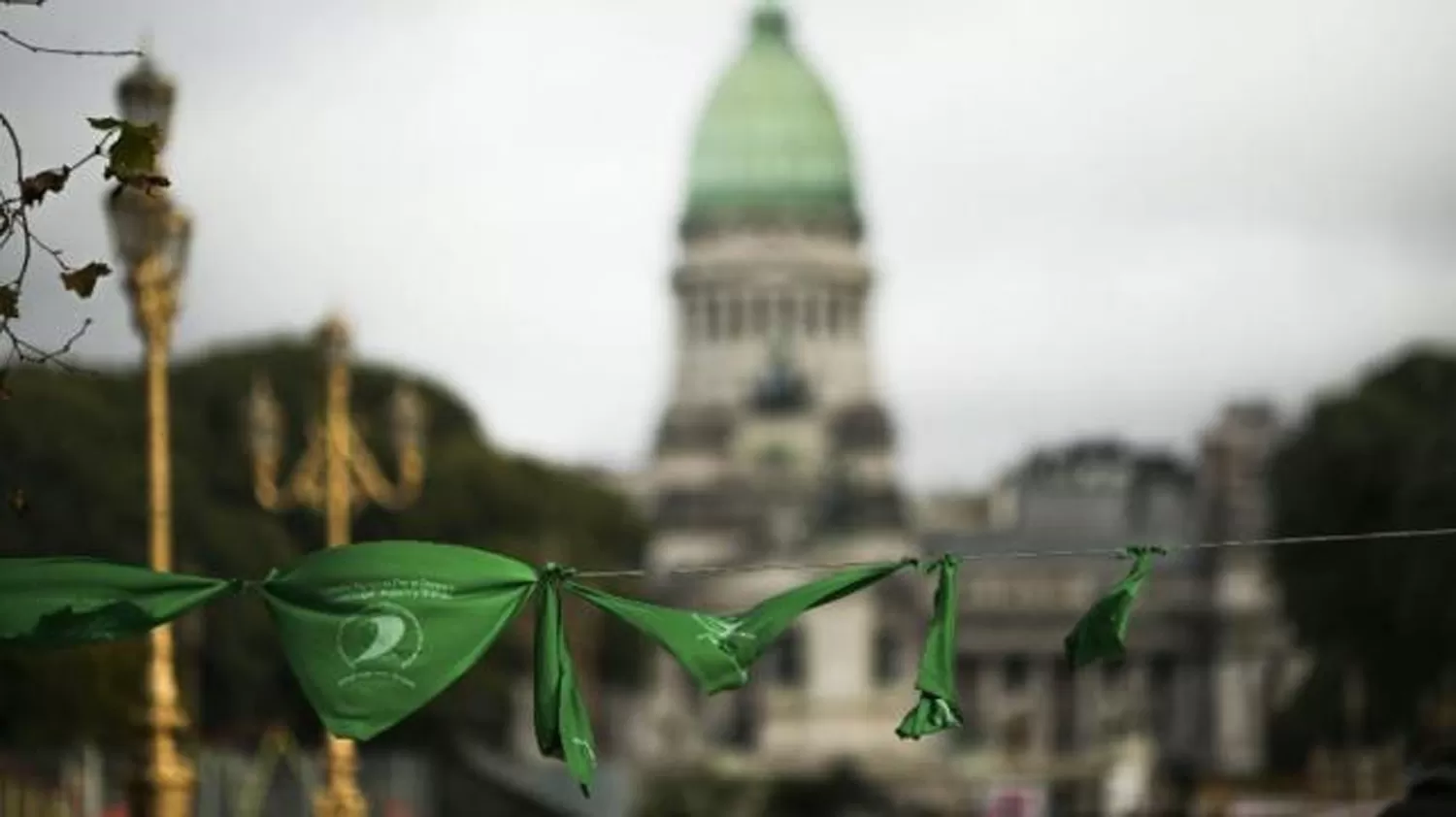 PAÑUELOS DE COLORES. Cada tono representa una lucha diferente.