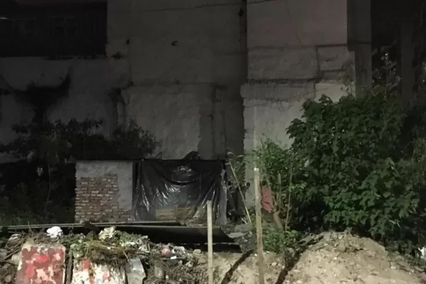 Obrador abandonado en Rivadavia y Córdoba