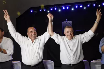 Manzur y Jaldo citaron a intendentes y advirtieron que no aceptarán indefiniciones políticas