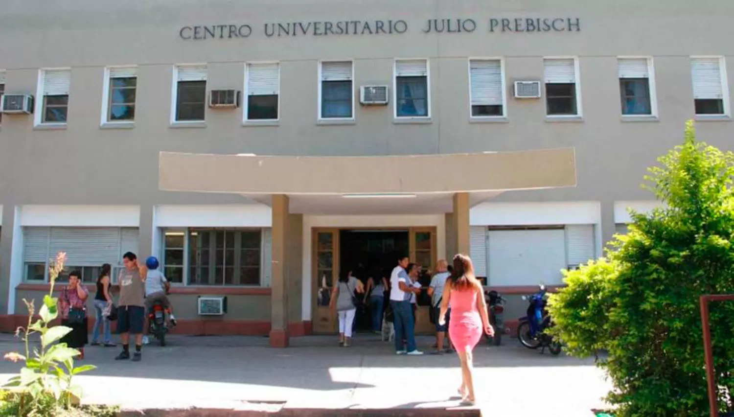 FACULTAD DE FILOSOFÍA Y LETRAS