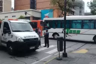 Dejaron los colectivos frente al Concejo y cerca de la Intendencia en señal de protesta