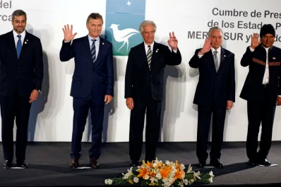 Macri, en Montevideo: los invito a seguir apostando al Mercosur