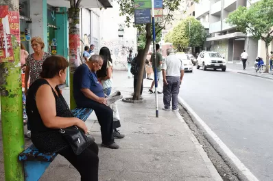 Paran por tiempo indeterminado todas las líneas de colectivos
