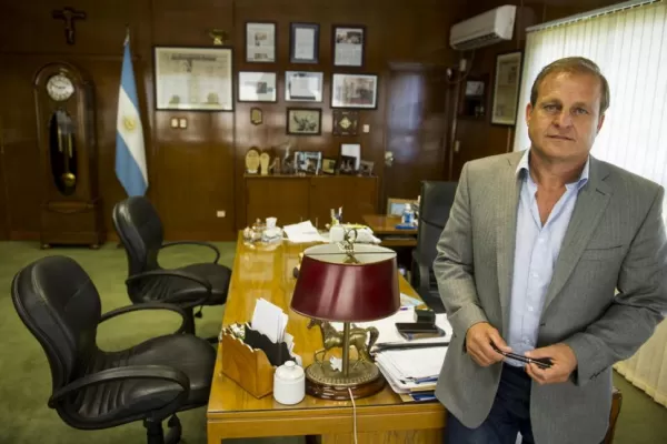 Cortalezzi propone que Aetat “le ponga el hombro” a la crisis