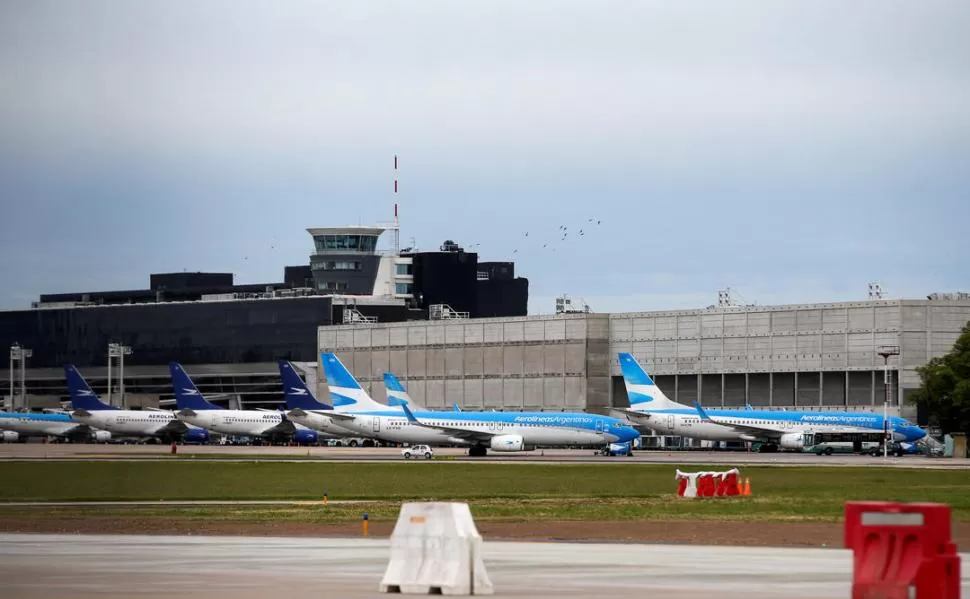 MAS PASAJEROS. Las autoridades de Transporte de la Nación remarcan que hay  4,5 millones más de argentinos volando hoy respecto de 2015. reuters