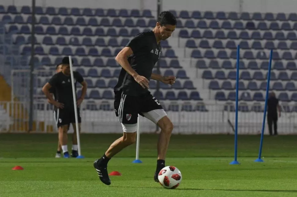 ENTRE LOS 11. Como es su costumbre, Gallardo no confirmó la formación titular de River. Sin embargo se descuenta que Ignacio Fernández será uno de los volantes que el “Muñeco” pondrá en cancha hoy. prensa river