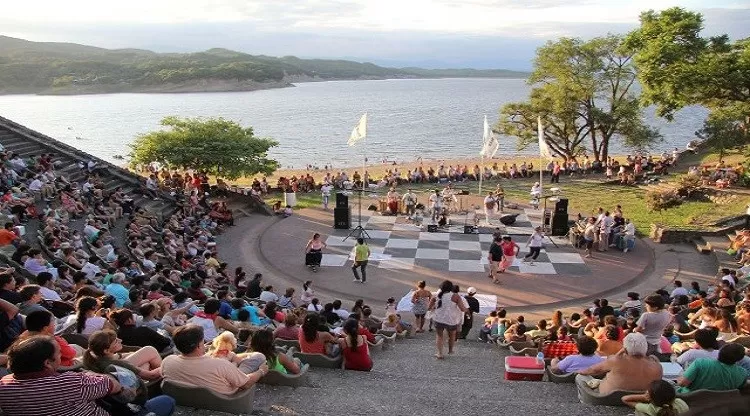 AL AIRE LIBRE. El anfiteatro del Cadillal en Tucumán