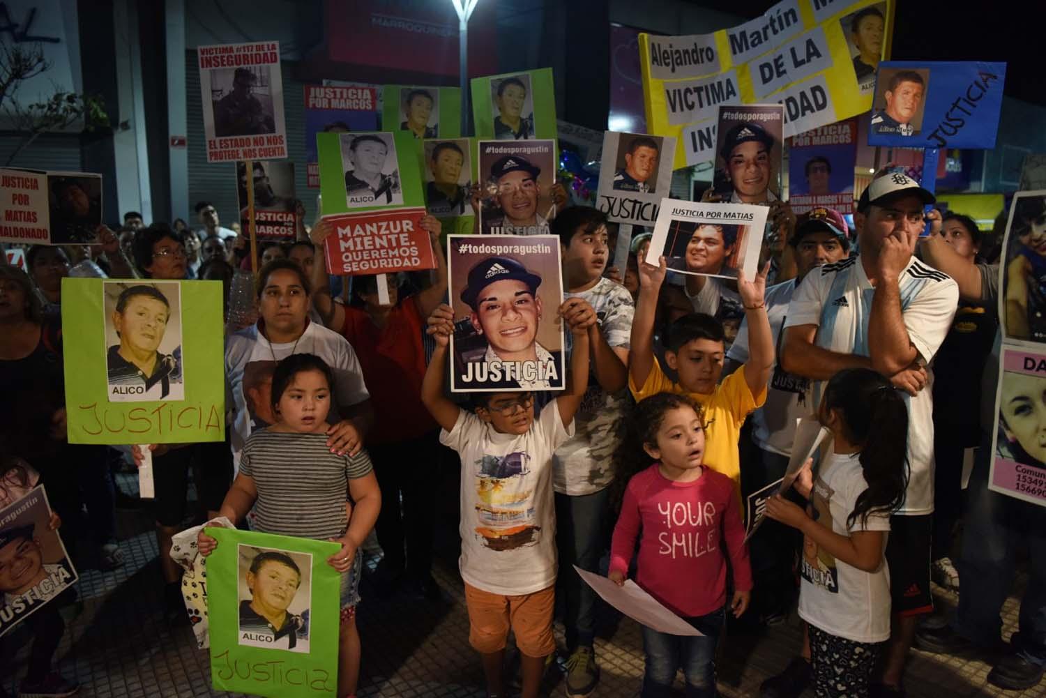 Dejé solas a muchas familias, hasta que me tocó a mí, dijo la esposa del motociclista asesinado