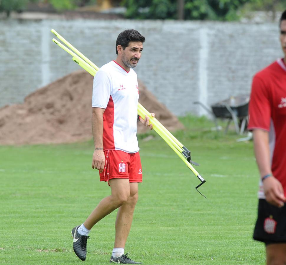 EXPECTANTE. Hoy Gastón Coyette y sus dirigidos entrenarán en La Ciudadela.   