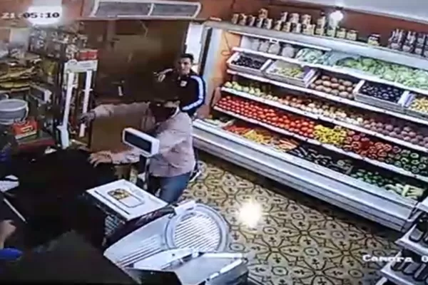 Cuatro hombres armados protagonizaron un violento asalto en una verdulería de Ciudadela