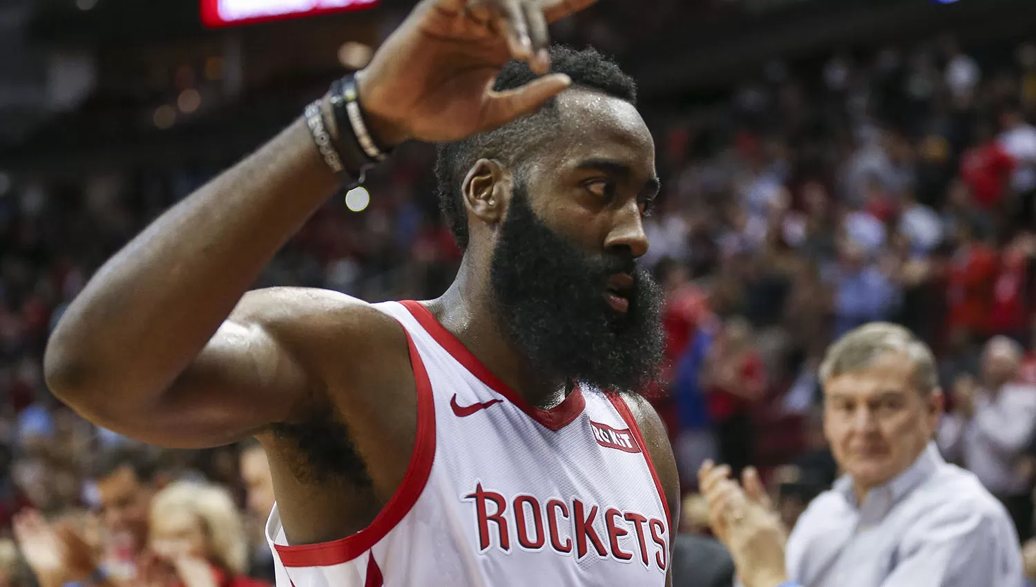 James Harden registra números fabulosos en la fase regular. (REUTERS)