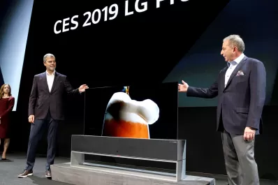 Un TV enrollable de 65 y un pen drive de 4TB, algunas de las novedades de CES 2019