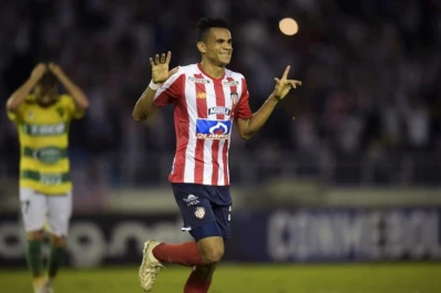 Juniors desestimó la primera oferta por el volante Luis Díaz