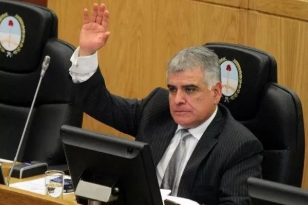 Dante Loza: “¿qué hará Alfaro con los fondos?”