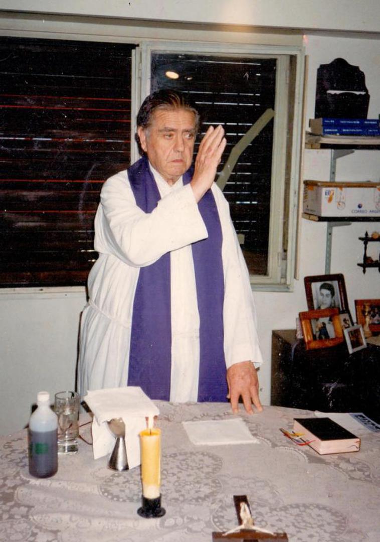 BENDICIÓN. R.P. Hugo Lamaison.