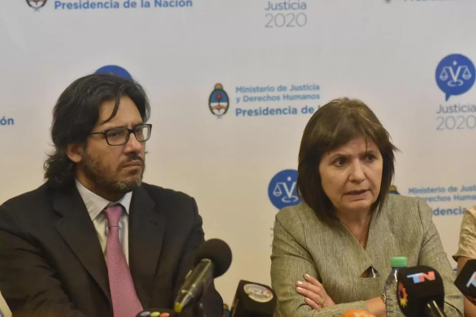 EL MISMO FIN. Garavano, el ministro de Justicia, y Bullrich, ministra de Seguridad, trabajaron en el proyecto y prometieron llevarlo al Congreso. archivo