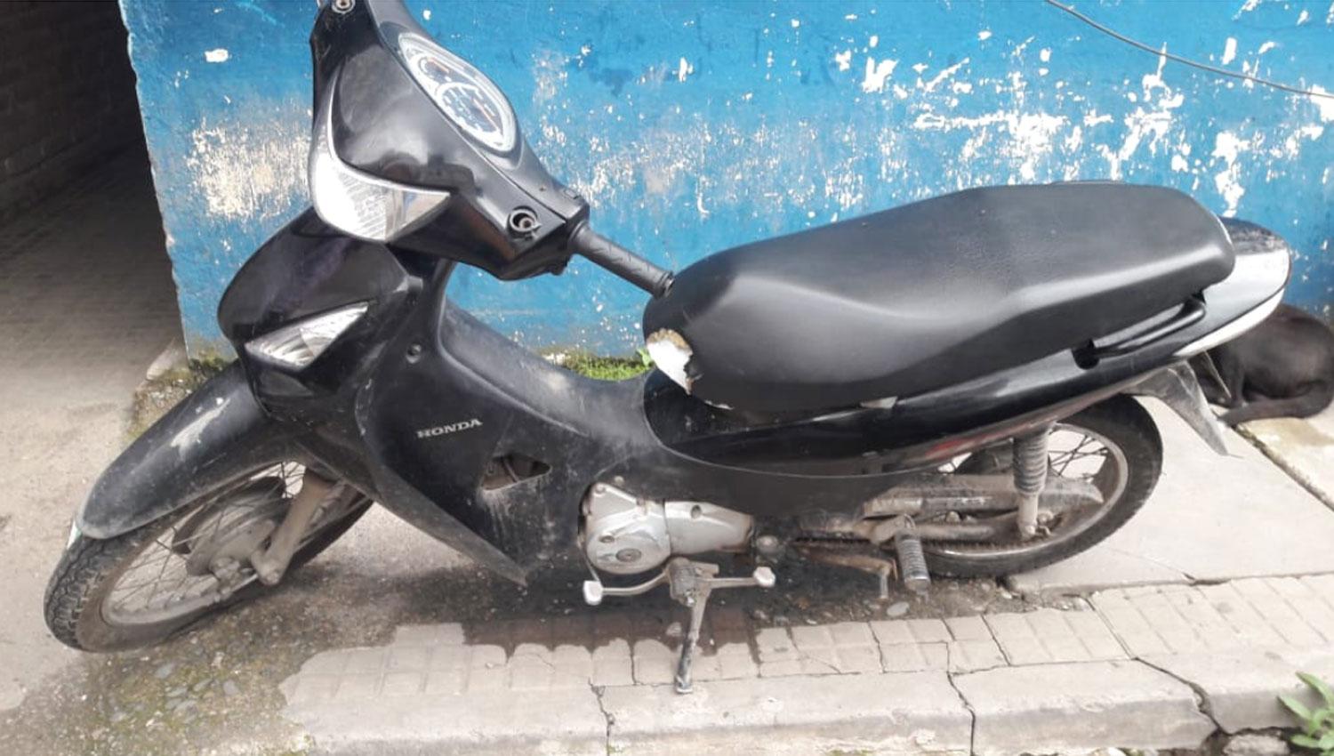 Madre e hija, aprehendidas por haber pedido $ 20.000 de rescate por una moto robada