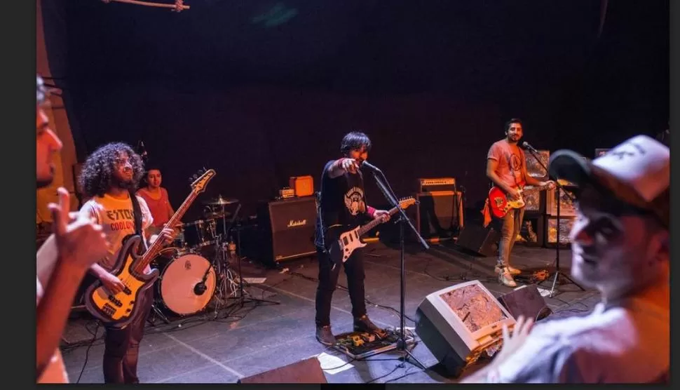 GRUPO DE AMIGOS. Estonia surgió hace seis años, con compañeros que se conocían de la secundaria. 