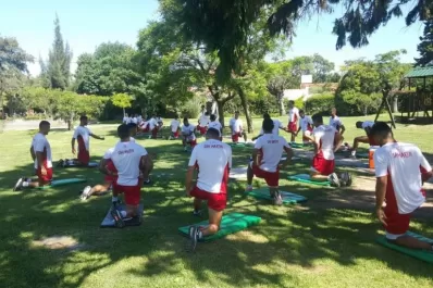 Hindú Club es, por una semana, el búnker de la concentración “santa”