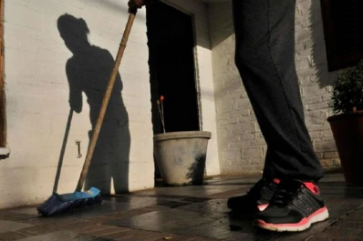AFIP: publicaron los nuevos aportes para empleados de casas particulares