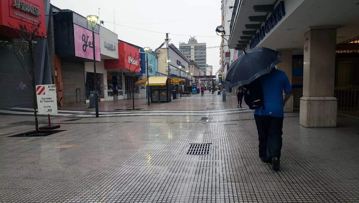 TIEMPO. La jornada estará fresca, con llovizna durante todo el día.