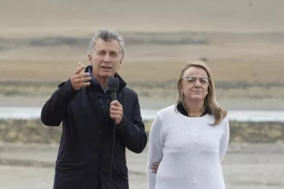 Macri pisó tierra “K”, y se reconcilió con Alicia Kirchner