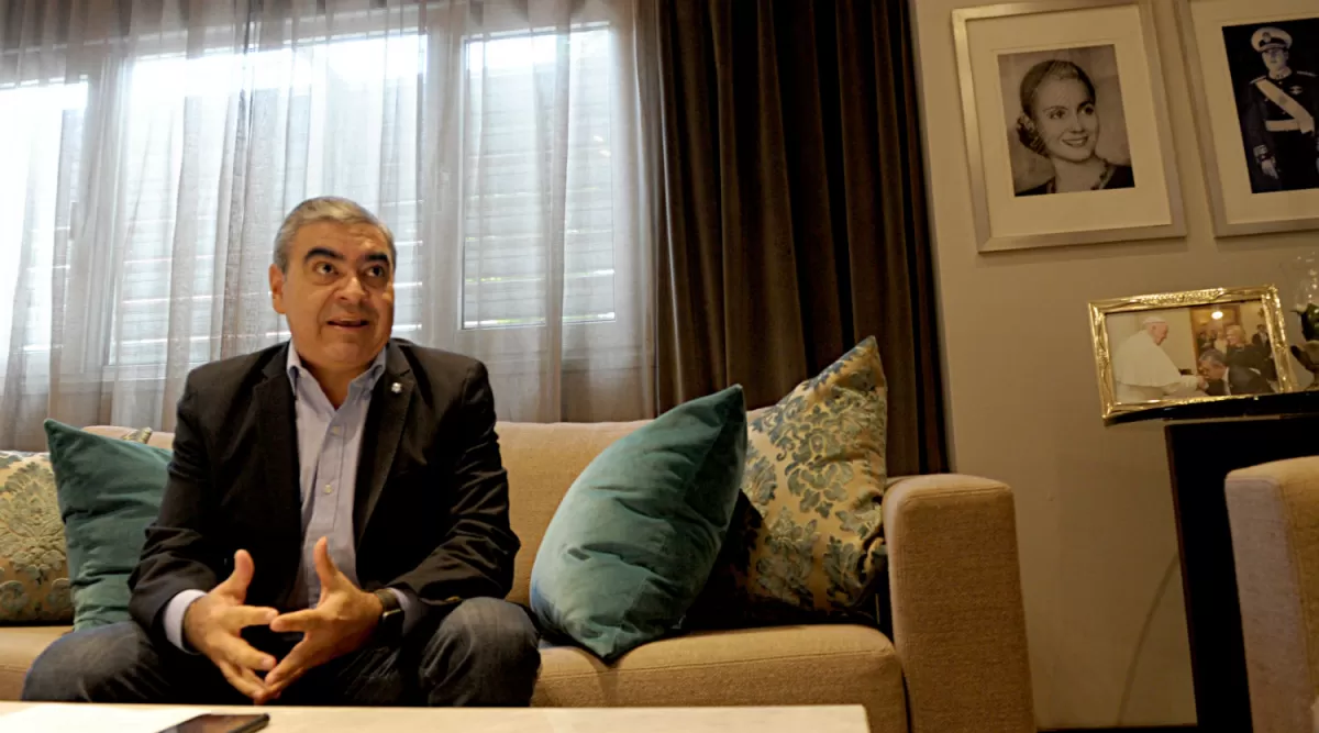 Alfaro espera que Manzur elija un juez independiente