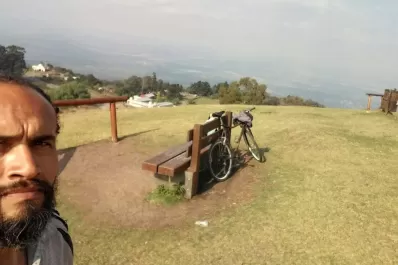 Asesinaron en Brasil a un argentino que recorría Latinoamérica en bicicleta