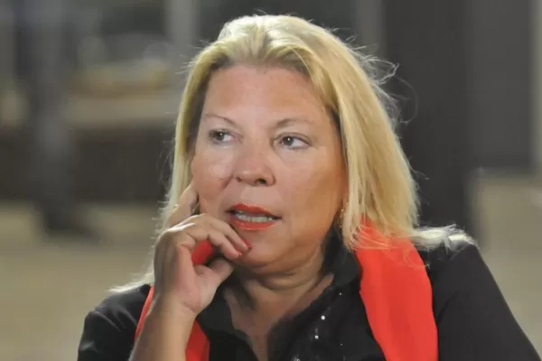 Si gana Cristina, se van todos los dólares y las inversiones, aseguró Carrió