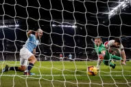 Agüero la rompió en Manchester City, que se acerca a la cima