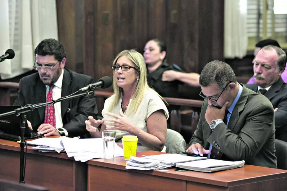 CON RESPETO. Los abogados de la provincia expresaron que su alegato fue construido sin pretender, en modo alguno, afectar la memoria de la víctima. la gaceta / FOTO DE JORGE OLMOS SGROSSO