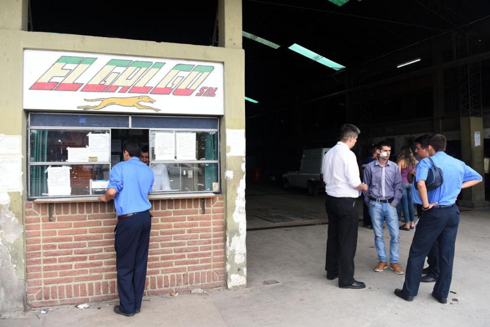 EMPRESA. El joven regresaba al galpón de calle República del Líbano al 2400  