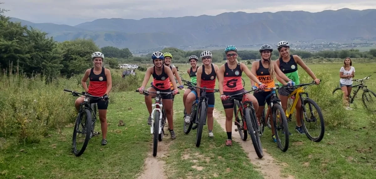 INTENSA ACTIVIDAD. Las bikers fueron protagonista en la segunda jornada.