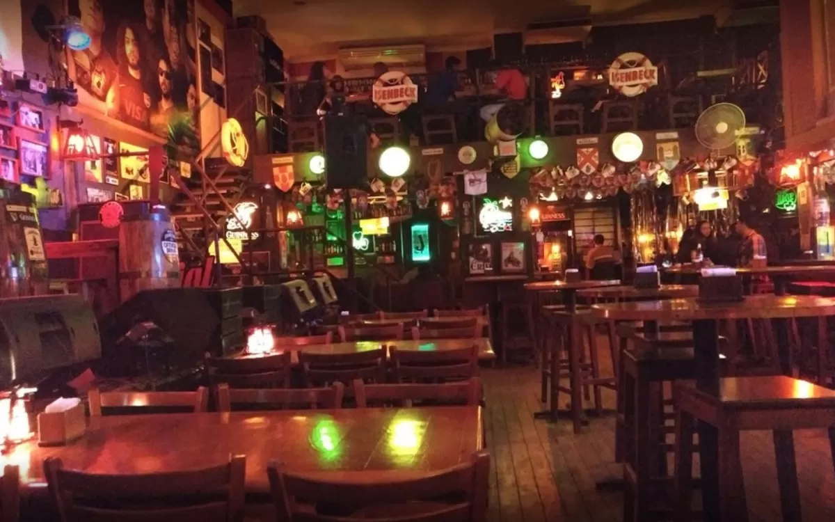 Birra, cuentos, poesías y música