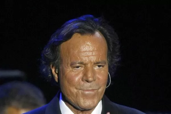 Julio Iglesias recibirá el Grammy a la trayectoria