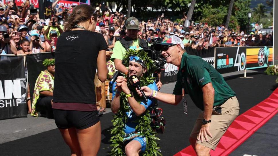 Entre el deporte y el altar