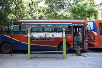 Seis puntos del conflicto que dejó nuevamente a Tucumán sin colectivos