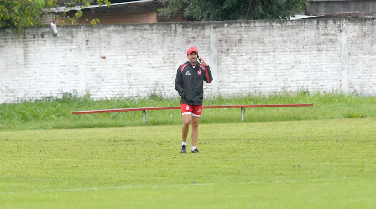 Para Coyette, ganar se complica cuando el “Santo” se muestra flojo en defensa 