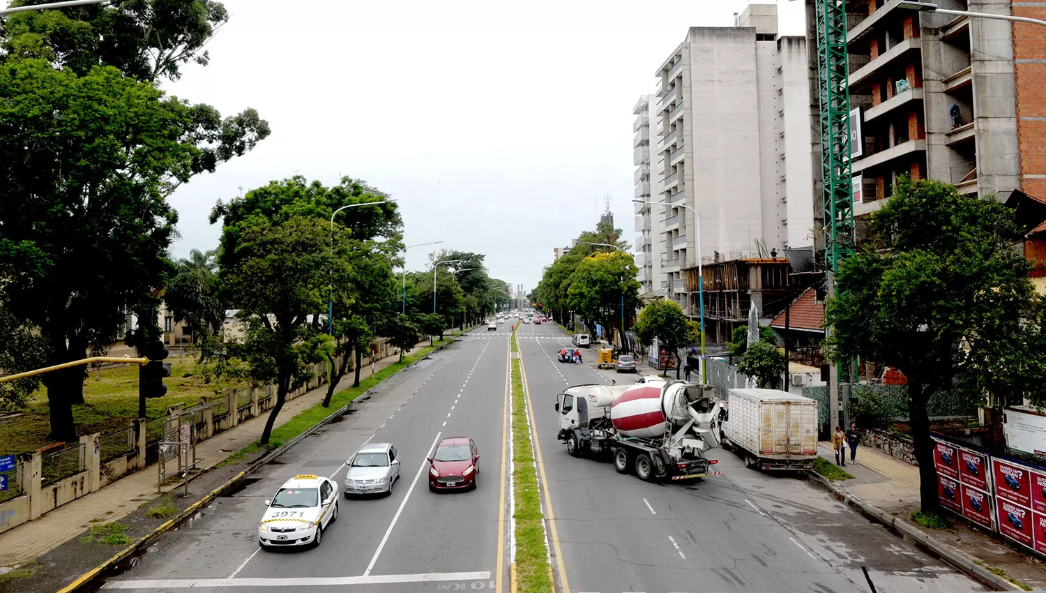 POCO TRÁNSITO. Los colectivos no circulan por la capital provincial. LA GACETA/FOTO DE FRANCO VERA