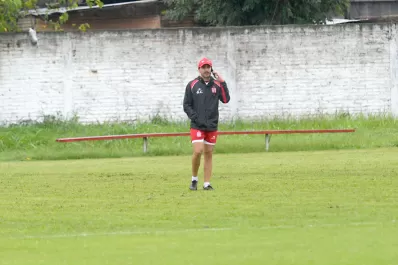 Para Coyette, ganar se complica cuando el “Santo” se muestra flojo en defensa