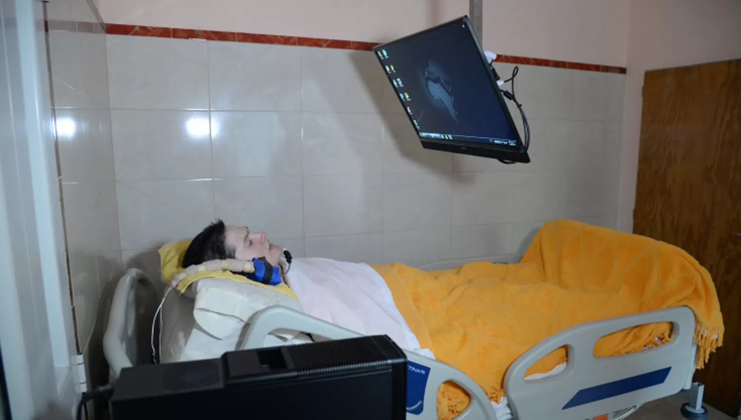 PASTERI. Su vida trascurre en una cama mirando la televisión o frente a una computadora-