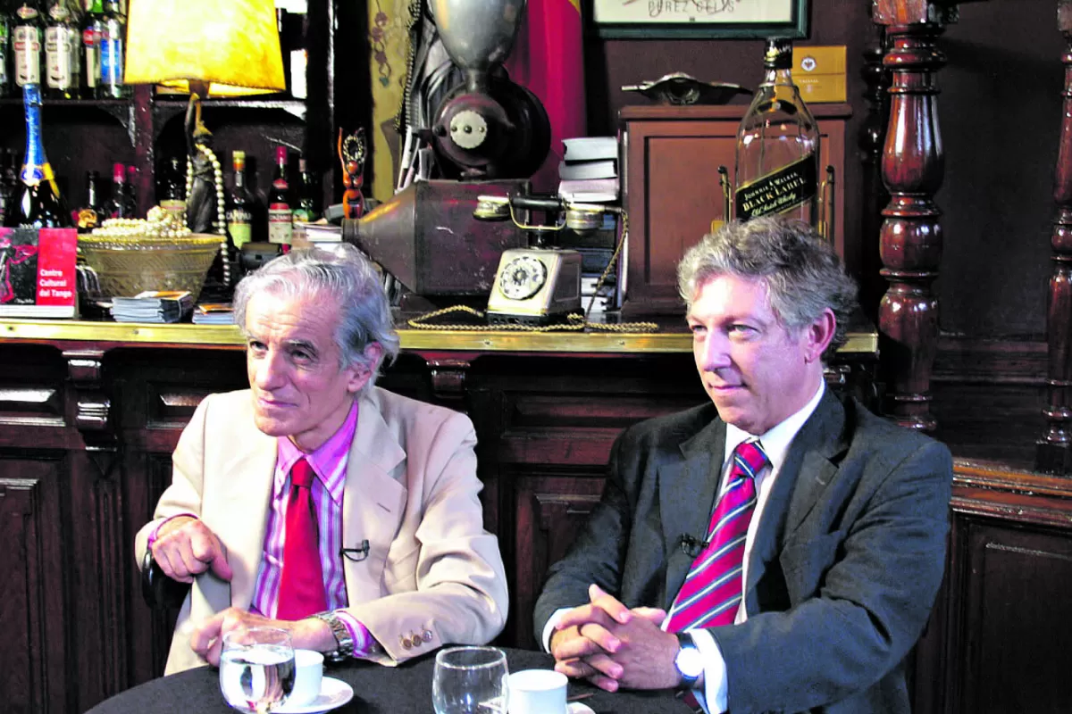 “Se destruye el viejo mundo y no surge el nuevo”