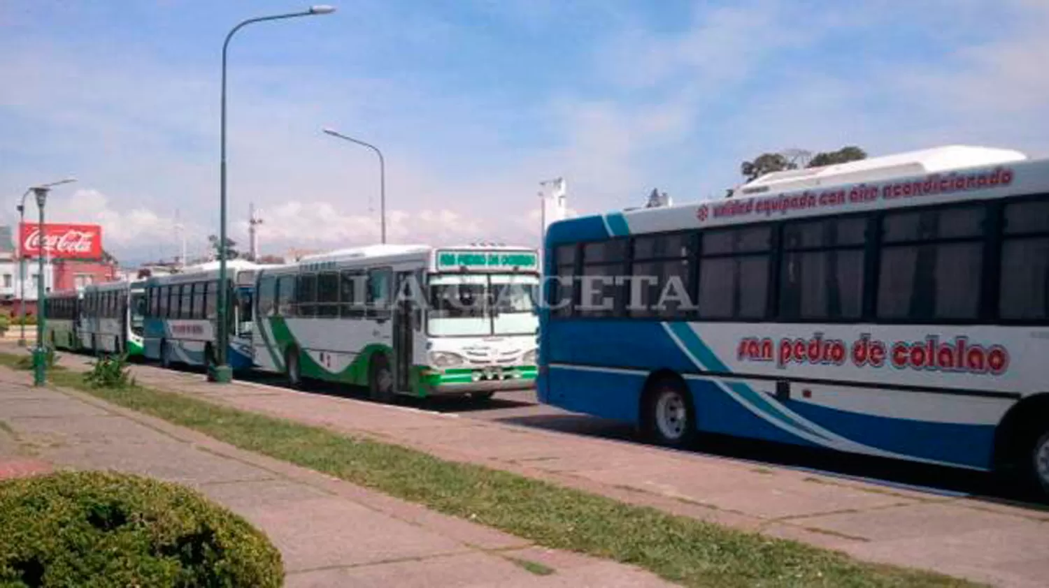 Los colectivos salieron con normalidad, hicieron el recorrido, pero ahora se encuentran en la base cumpliendo con la medida de fuerza.