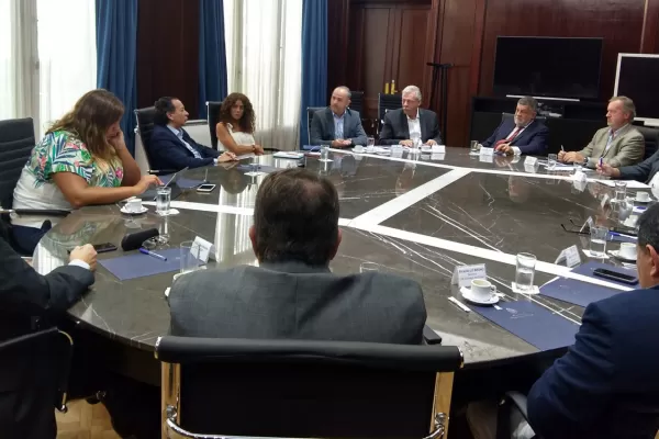 Rocchia Ferro se reunió con Dante Sica para pedir la baja de impuestos a la industria