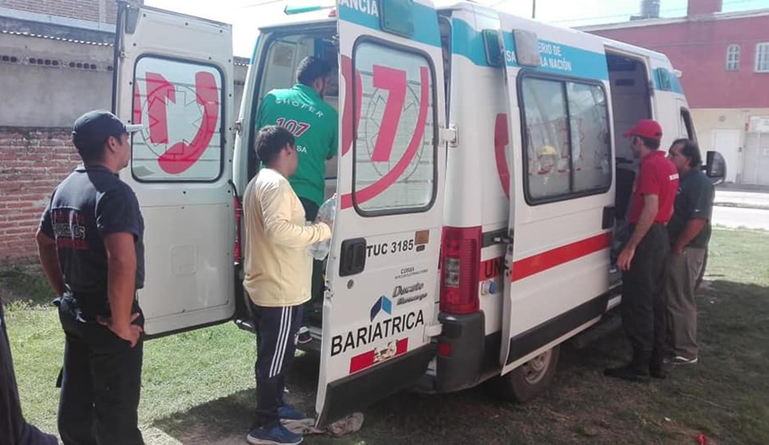 Bomberos Voluntarios de Alderetes ayudaron a trasladar a un paciente con obesidad mórbida