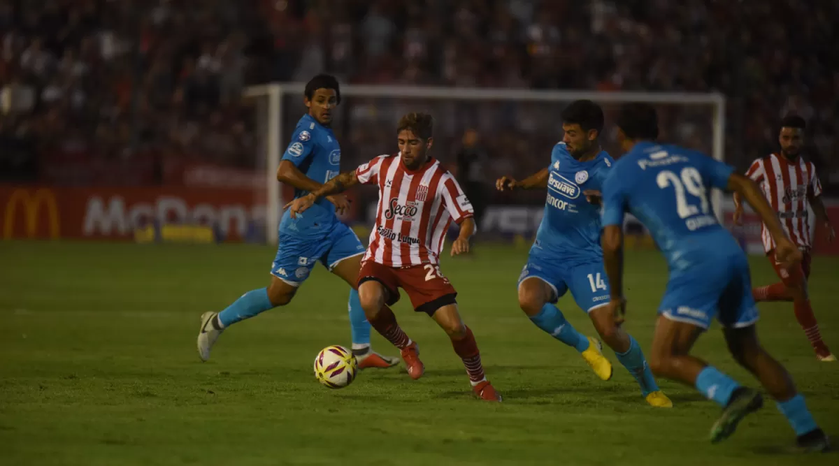 DE LO MEJOR. Lamardo fue uno de los pocos que zafaron del aplazo en el último partido. El ex Boca puede ser importante en el último tramo del torneo. la gaceta / foto de diego araoz  