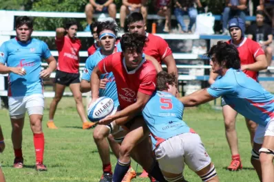 Doble triunfo “naranjita” en la visita a Santiago